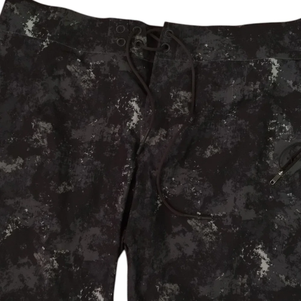 Lululemon Current State Board Shorts Mens 38 Abstract 9